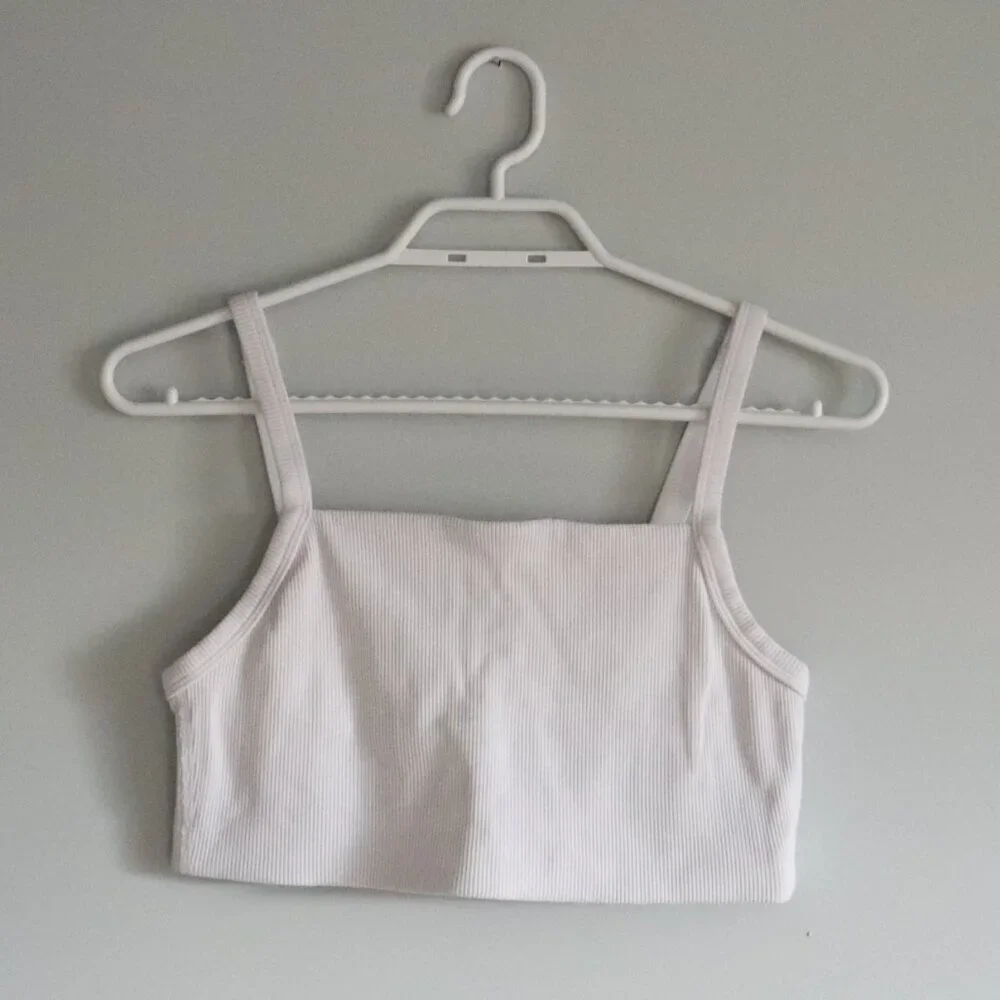 OFFLINE By Aerie White M Women's Ribbed Sports Bra Sleeveless Medium Support Top - Picture 1 of 9